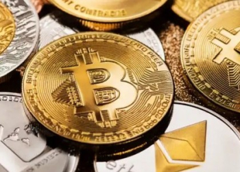 Kısa vadeli Bitcoin yatırımcıları elini taşın altına koyuyor